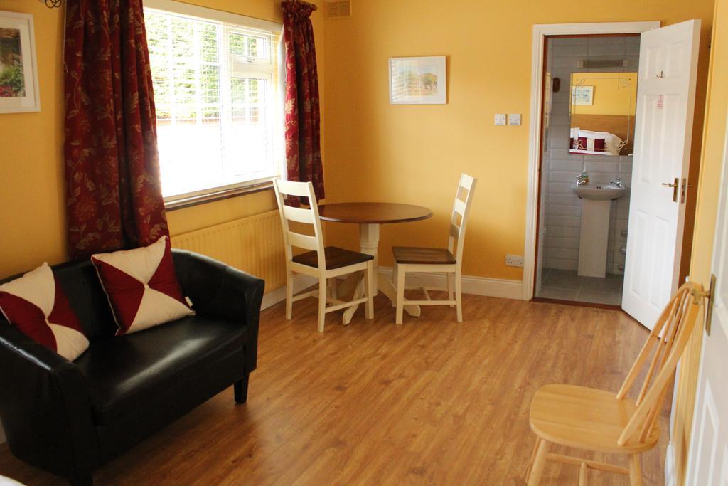 Seacourt Accommodation Tramore - Adult Only Ruang foto